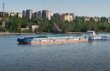 "НІБУЛОН" транспортував перший мільйон тонн вантажів річкою Південний Буг