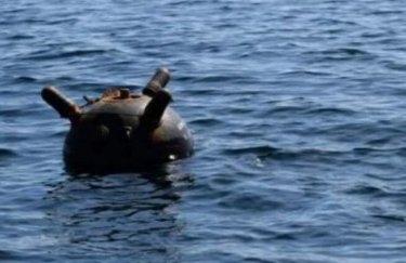 После подрыва на мине турецкое судно получило повреждения.