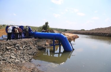 Под Кривым Рогом заработала первая нить водопровода, который начали строить после подрыва Каховской ГЭС (ФОТО)