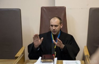 Умер судья, который вел дела Насирова, Розенблата и Онищенко