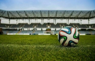 FIFA запретила проводить в России международные футбольные матчи и использовать в играх российские флаг и гимн