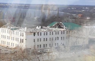 Ветер сорвал крышу казармы 79 аэромобильной бригады в Николаеве