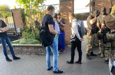 Обыски ГБР у Омеляна. Фото: facebook.com/volodymyr.omelyan Обыски ГБР у Омеляна. Фото: facebook.com/volodymyr.omelyan