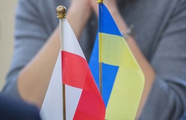 флаги украины и польши