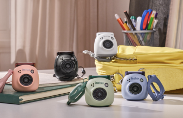 Instax Pal. Фото: Fujifilm Instax Pal, фотоаппараты