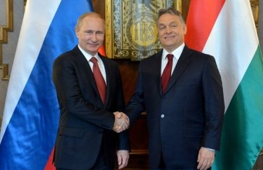 Виктор Орбан и Владимир Путин. Фото: росСМИ Орбан угрожает заблокировать помощь от ЕС и требует пересмотра политики в отношении Украины