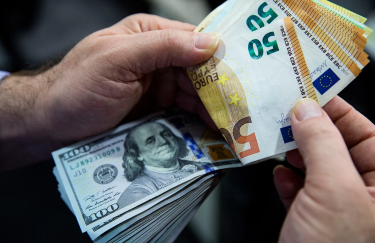 Фото: Мінфін Роздрібний курс підійшов упритул до офіційного, але на цьому все. Скільки коштуватимуть долар і євро цього тижня