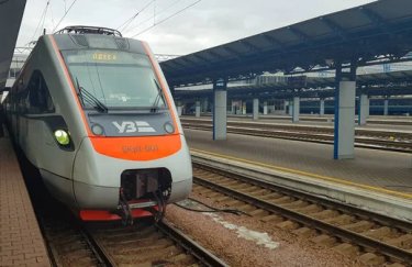 "Укрзалізниця" запустила Wi-Fi у поїздах Інтерсіті та Інтерсіті+
