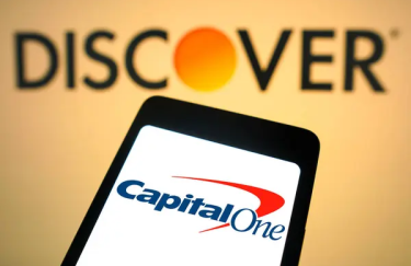 Угода року. Американський банк Capital One купує компанію з випуску кредитних карток Discover