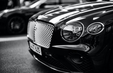 Bentley, производящий автомобили марки люкс с 1919 года, планирует инвестировать 2,5 млрд фунтов стерлингов в экологичность в течение следующих 10 лет