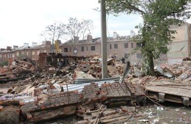 Число погибших из-за ударов по двум общежитиям в Харькове выросло до 24