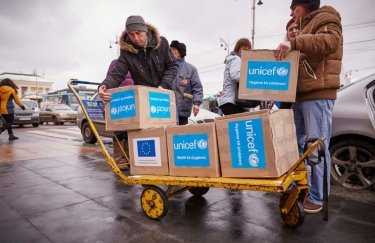 Украина за сутки получила рекордную партию гуманитарной помощи — 10,3 тысячи тонн