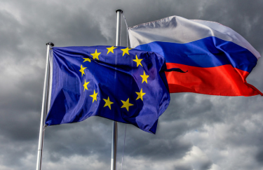Флаги ЕС и России. Фото: globallookpress.com