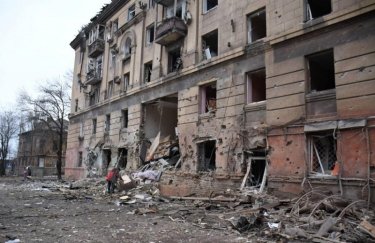 Армія РФ знищила один із корпусів міської лікарні в Маріуполі, живцем згоріли майже 50 людей