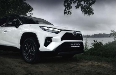 Toyota RAV-4. Фото: toyota-ua.com Toyota RAV-4