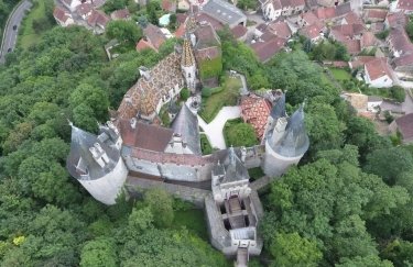 Замок Chateau de La Rochepot
