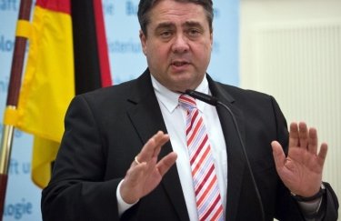 Глава МИД Германии выступил за постепенное послабление санкций против России