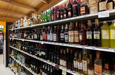 В Херсонской области отменяют "сухой закон" и возобновляют продажу алкоголя