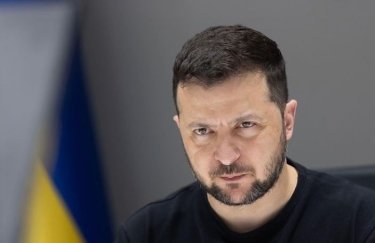 Зеленский призвал украинцев не реагировать на фейки о "массовом ракетном ударе по Украине"