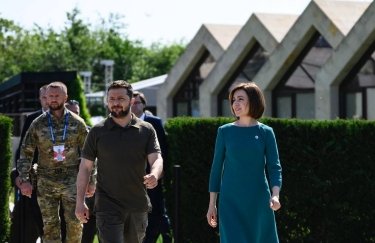 Зеленський прибув до Молдови для участі у саміті ЄС
