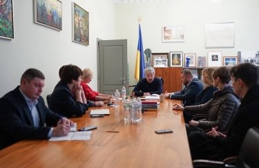 Фото: Telegram міністра культури Олександра Ткаченка Реорганізацію "Довженко-Центру" зупинять - міністр культури