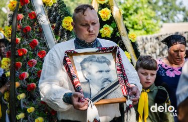 Как Украина прощалась с Левком Лукьяненко (фото)