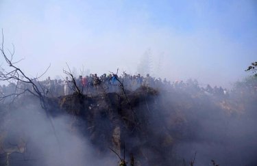 В Непале во время посадки разбился самолет с 72 людьми на борту