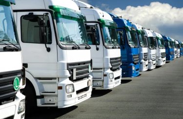 Продажі нових вантажівок в Україні падають / Depositphotos вантажівки