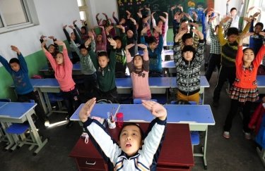 В школе Китая установили систему распознавания лиц, чтобы вычислять отвлекающихся учеников