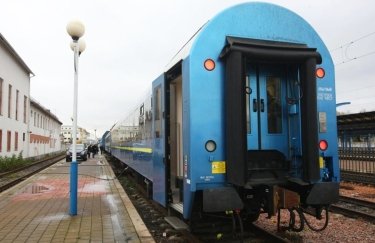 "Укрзализныця" обвинила Крюковский вагонзавод в завышении цен на пассажирские вагоны