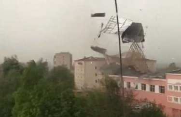 На запад Украины движется мощный ураган
