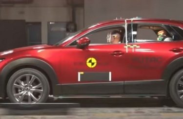 Mazda CX-30. Фото: YouTube