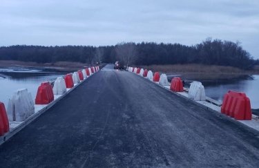 В Харьковской области восстановили разрушенный мост на Печенежском водохранилище (ФОТО)