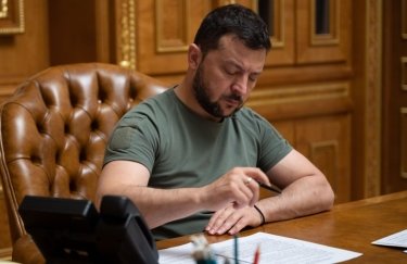 Президент України Володимир Зеленський. Фото: Пресслужба президента Зеленський підписав закон про мораторій на виплату зовнішнього боргу