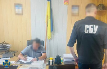 В Полтавской области задержали чиновника военкомата, который за взятки помогал мужчинам уклоняться от службы в армии