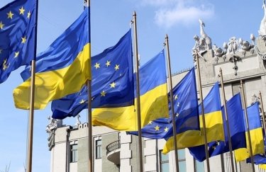 Украина и Евросоюз подписали пять финансовых соглашений на 127 млн евро