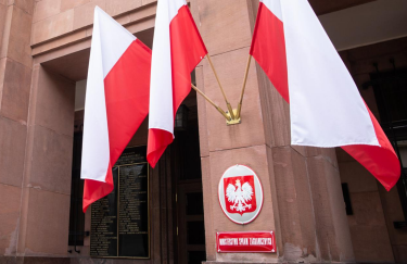 МЗС Польщі викликало українського посла після обміну країн жорсткими заявами довкола заборони агроекспорту