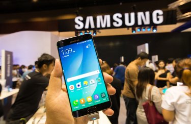 Samsung повернув собі лідерство з продажу смартфонів