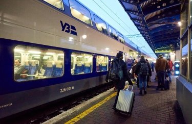Компания-победитель до конца года должна спроектировать около 60 железнодорожных платформ для 30 станций и остановочных пунктов в Киеве и области