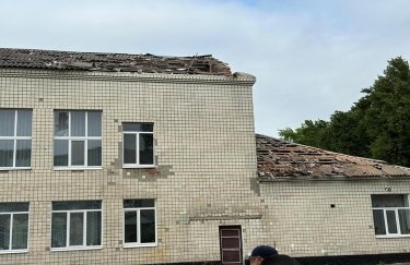 Армия РФ обстреляла детский дом-интернат в Сумской области (ФОТО)