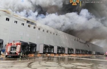 Пожар на складах в Одесской области. Фото: ГСЧС