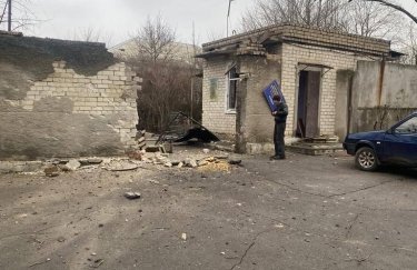 Російські війська обстріляли передмістя Херсона: є загибла та поранені