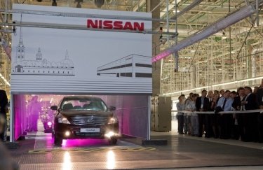 Автомобили Nissan. Фото: oborudow.ru Автомобили Nissan. Фото: oborudow.ru