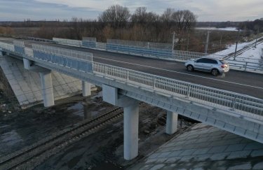 На Чернігівщині відкрили рух відбудованим шляхопроводом