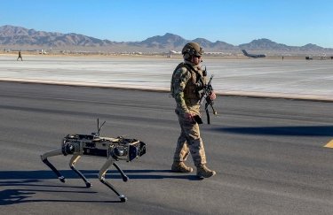 США тестують роботів-собак для патрулювання своїх кордонів