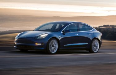 У Tesla Model 3 нашли проблемы с тормозами — СМИ