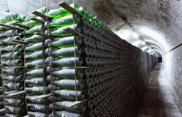 В Крыму на продажу выставлен старейший завод шампанских вин "Новый свет"