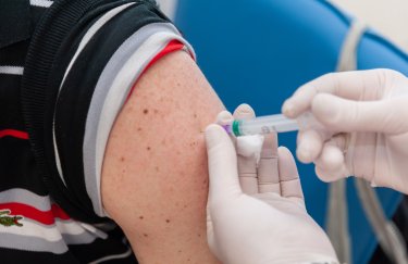ВОЗ одобрила новую вакцину Nuvaxovid для экстренного применения от Covid-19