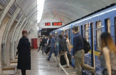 В ночь на 27 мая метро в Киеве будет работать на три часа дольше