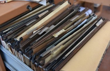 Ексзаступника глави ОПУ підозрюють у хабарництві та відмиванні коштів. справа, документи